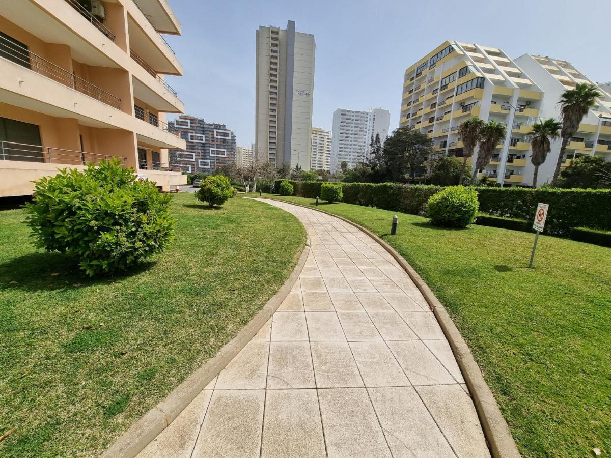 Apartamento Encantador Com Piscina Aquecida ปอร์ติเมา ภายนอก รูปภาพ